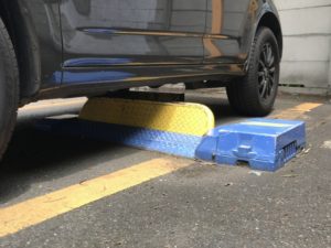 ロック式のコインパーキングの仕組みとメリット・デメリット